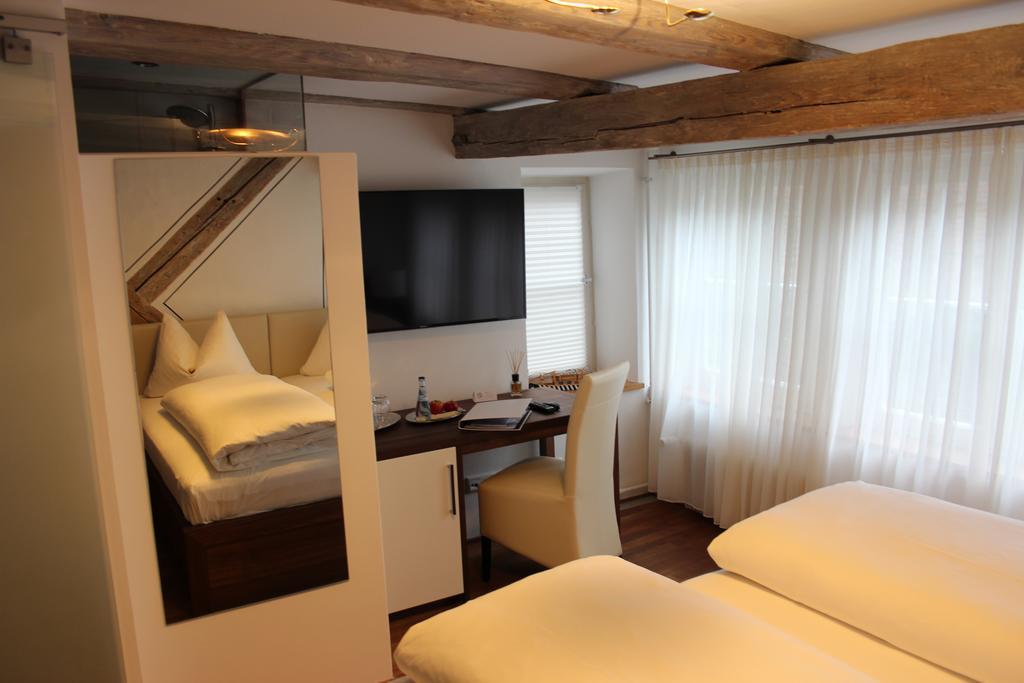 Hotel Schmales Haus 울름 객실 사진