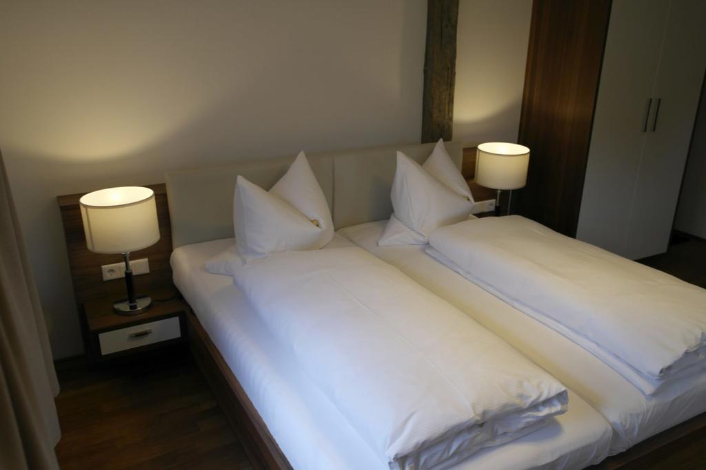 Hotel Schmales Haus 울름 객실 사진