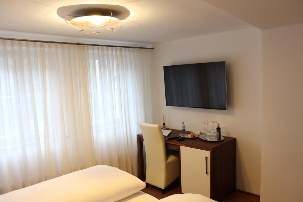 Hotel Schmales Haus 울름 객실 사진