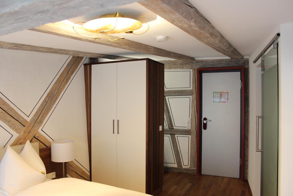 Hotel Schmales Haus 울름 객실 사진
