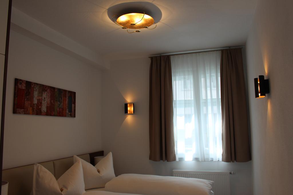 Hotel Schmales Haus 울름 외부 사진