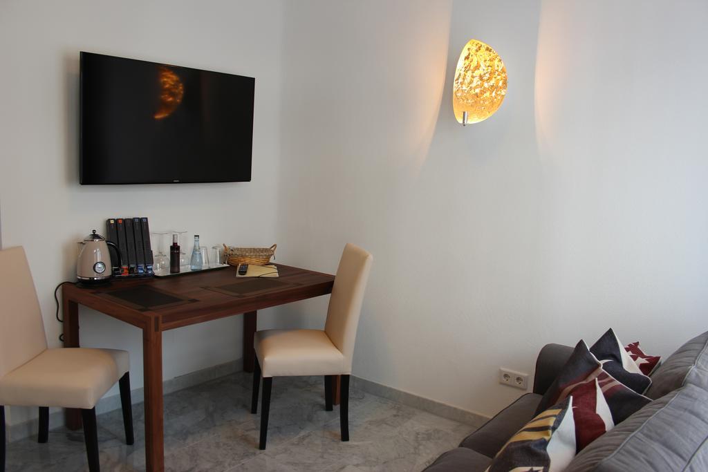 Hotel Schmales Haus 울름 외부 사진